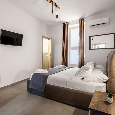 G E B Central Apartment Палермо Экстерьер фото